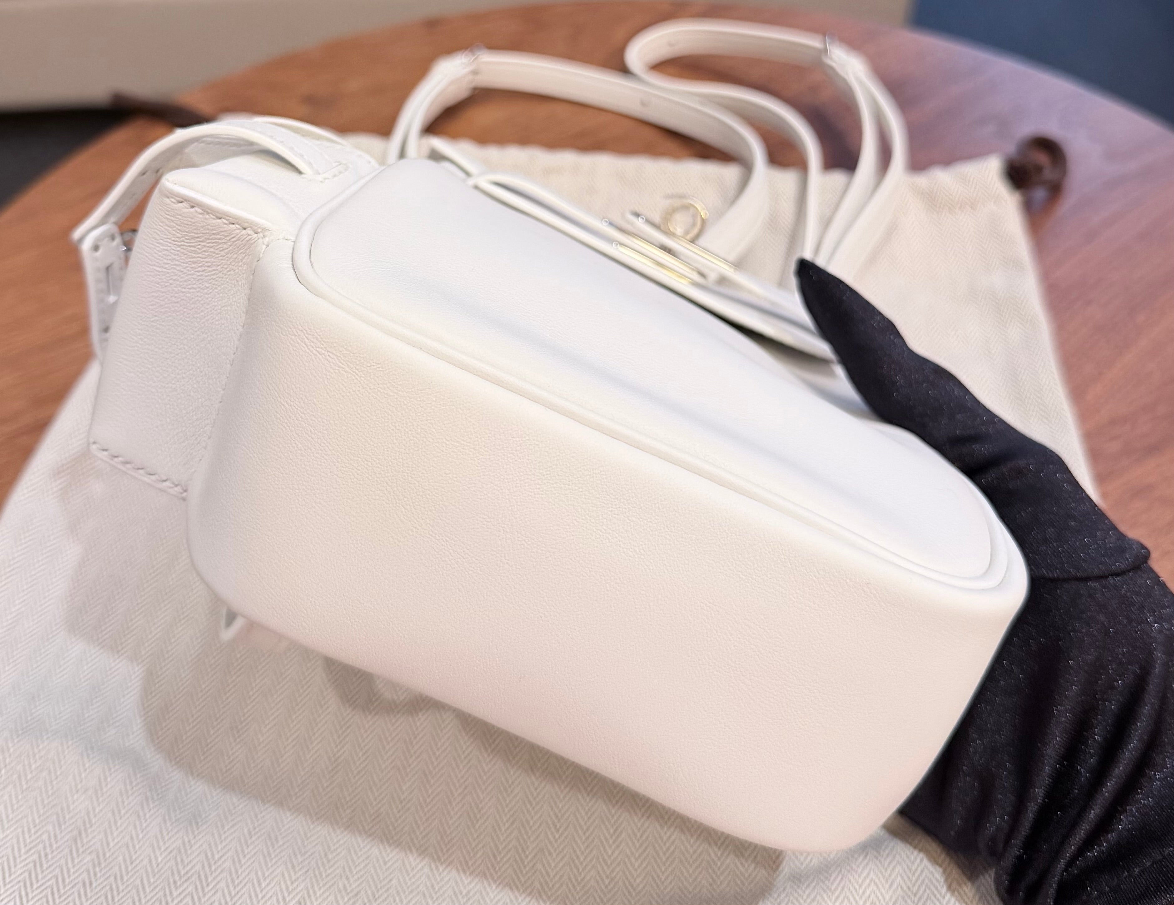 全新 HERMÈS 愛馬仕 Kelly Jump Swift牛皮 白色銀扣 W刻2024年