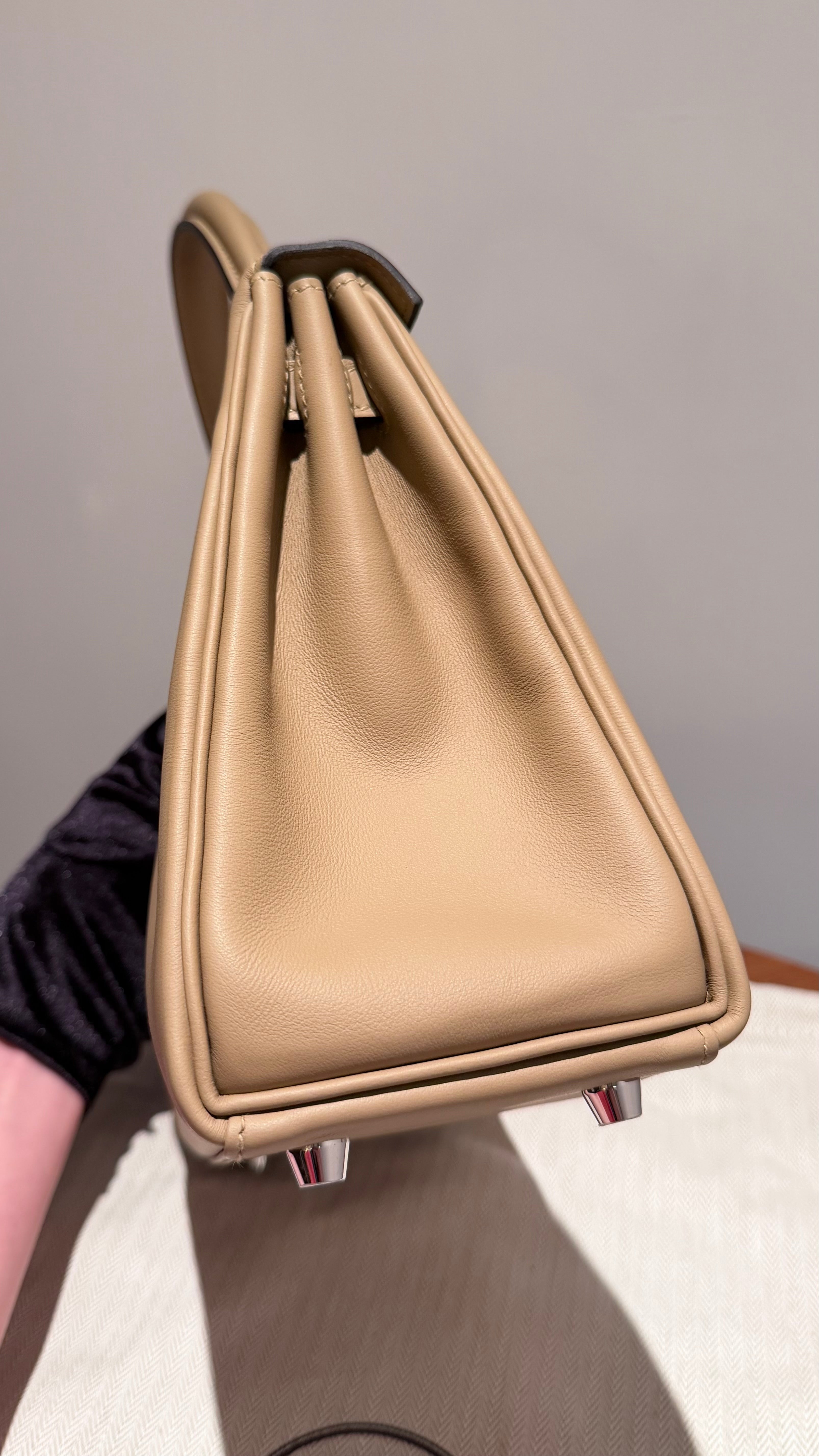 全新 HERMÈS 愛馬仕 Kelly 25 Colormatic 1C 塵埃灰 Poussiere Swift牛皮 银扣 K刻 2025年