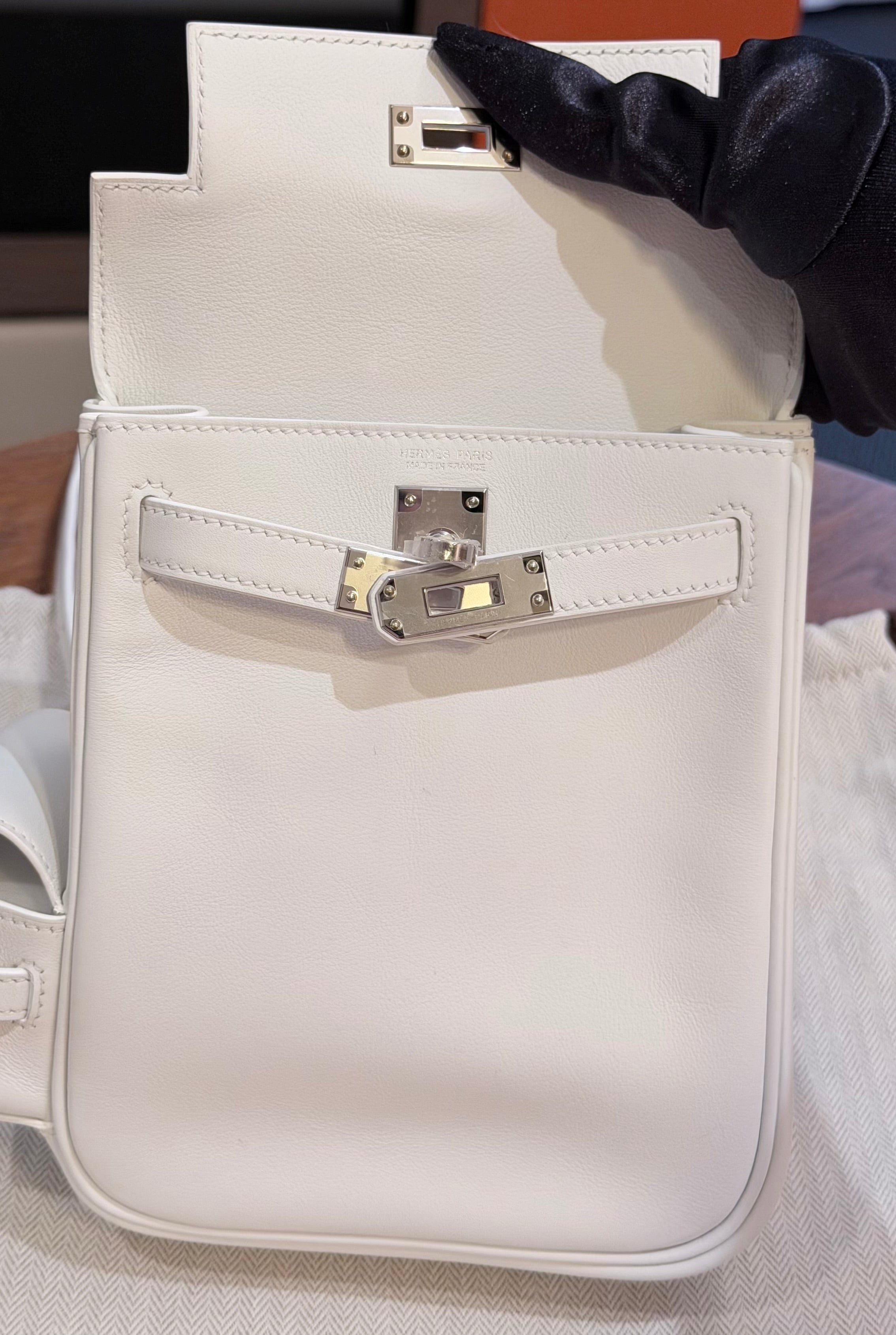 全新 HERMÈS 愛馬仕 Kelly Jump Swift牛皮 白色銀扣 W刻2024年